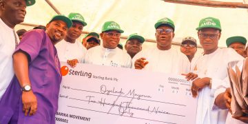 APC National Secretary Gives N66m Grants to 332 Party Members in Osun