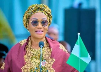Remi Tinubu Empowers 800 Kogi Women, Unveils Kogi Treasury House