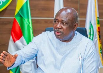 Nigerian Govt Asks Marketers to Slash Petrol Prices as Crude Drops Below $70