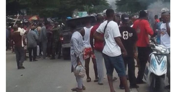 Okada Riders Block Calabar Ikom Highway Over Police Impoundment 