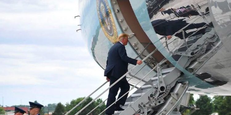 Trump Confirms Switching Air Force One for Smaller Plane, Fearing Iran’s Attack after NATO Summit