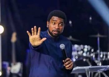 Netizens Knock Nigerian Cleric Kingsley Okonkwo for Charging N700,000 to Link Single Men, Women
