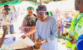 OsunDecides: Oyetola, Wife Vote, Hail Turnout