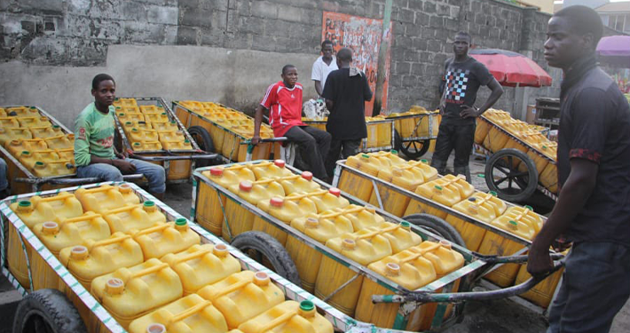 Residents of Nasarawa Community Lament Rising Prices of Water Vendors