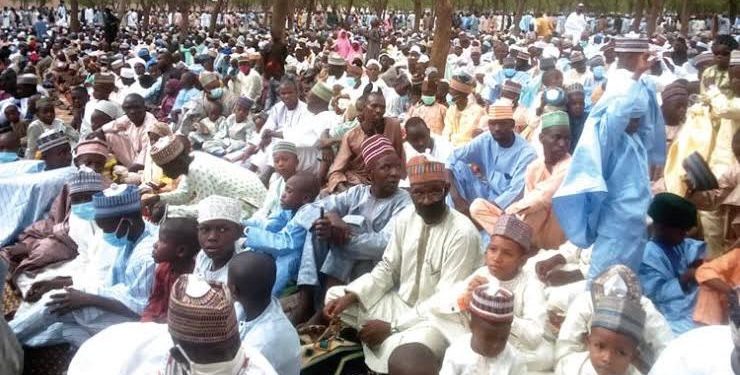 Cleric Leads Church Members to Celebrate Maulud With Muslims in Kaduna
