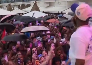 Davido Thrills Fans at Urbanova Fest Pre-Party in Toronto