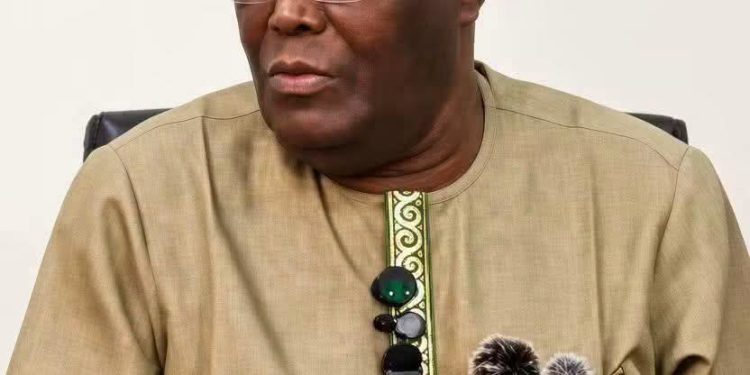 Atiku Donates N20m to Families of Late Niger Miners