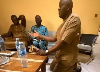 Desmond Elliot Begs Gbajabiamila for Forgiveness, Seeks Return to APC