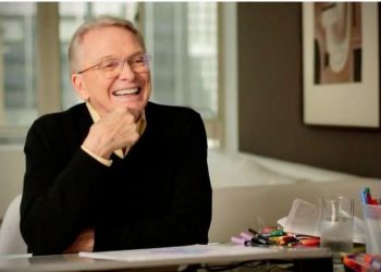 Fashion, Costume Designer Bob Mackie Dies at 87