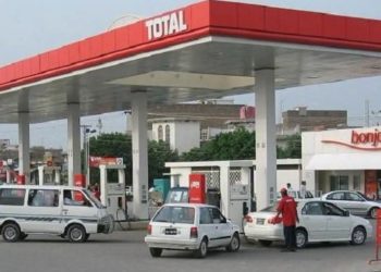 Nigerians React as Petrol Price Hits N1,500