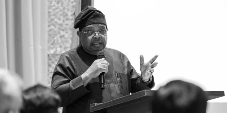 FG Plans National Call Centre for Electricity Complaints Reporting