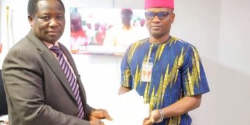 EFCC Hands over Recovered N140 milion to Lagos Loan Firm