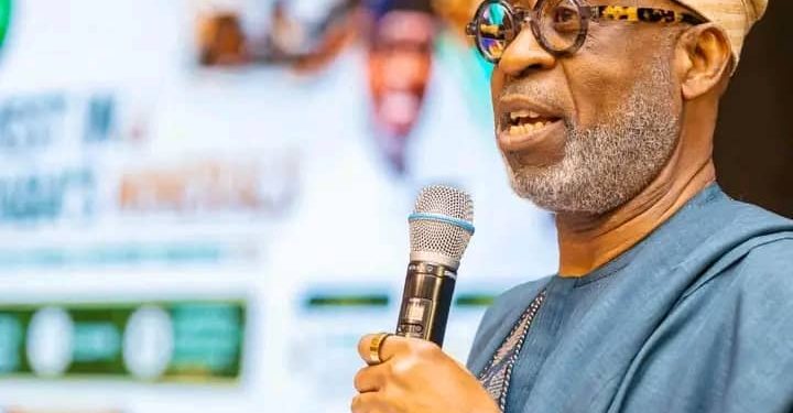 Minister of Solid Minerals Calls on Investors to Explore Taraba’s Minerals Resources