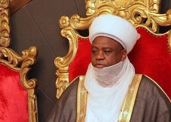 Don’t Use Looted Funds to Sponsor Pilgrims to Mecca, Jerusalem, Sultan Tells Politicians