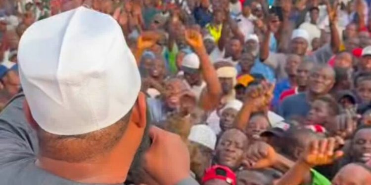 Two Killed in Stampede as Gov Bago Allegedly Distributes Cash in Govt House