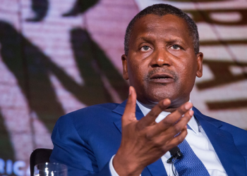 Dangote Foundation Gives Nigerian Students Free Shares to Build New Generation of Investors ‎