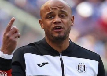 Bayern Munich Manager Vincent Kompany Rushed to Hospital after Collapsing During Training