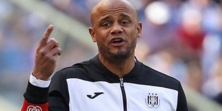 Bayern Munich Manager Vincent Kompany Rushed to Hospital after Collapsing During Training