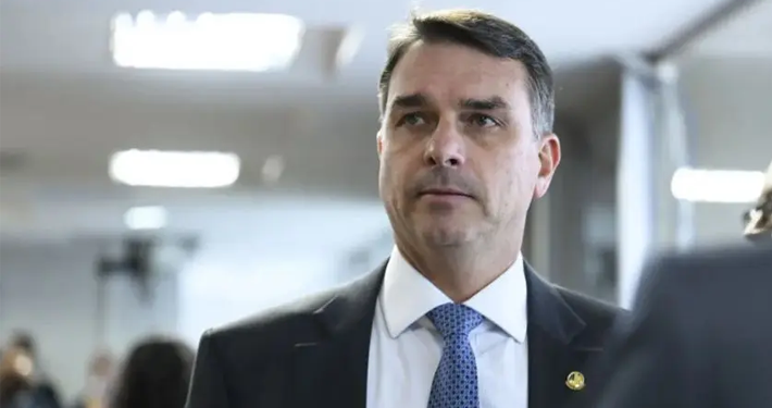 Brazil’s Supreme Court Orders Seizure of Bolsonaro’s Passports Amid Money Laundering Probe