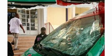 2027: Tension in Calabar as Suspected APC Thugs Open Fire on PDP Convoy