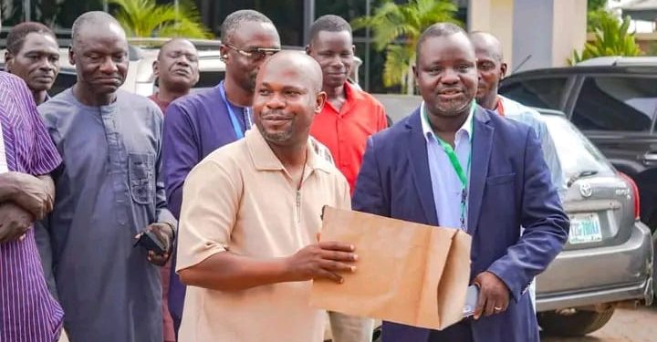 UMCN Presents Vehicles to Senior Clergy in Recognition of Service, Leadership Philosophy 