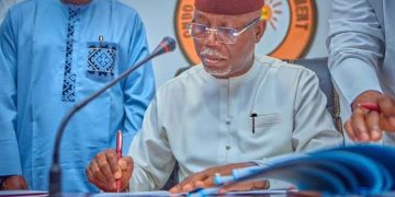 2027: Aiyedatiwa Urges Violence-Free, Issue-Based Electoral Engagement