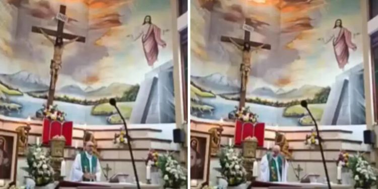 Ecuadorian Catholic Priest Dies After Crucifix Falls on Him During Mass